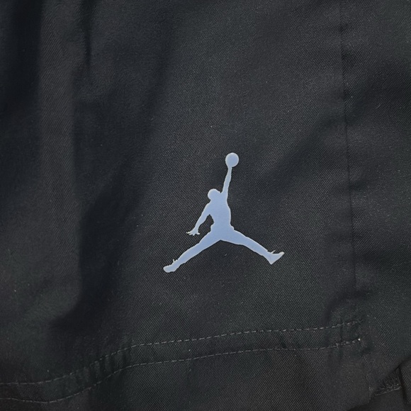 Jordan UNC Tar Heels Mens M Blue Athletic Shorts - Picture 5 of 8